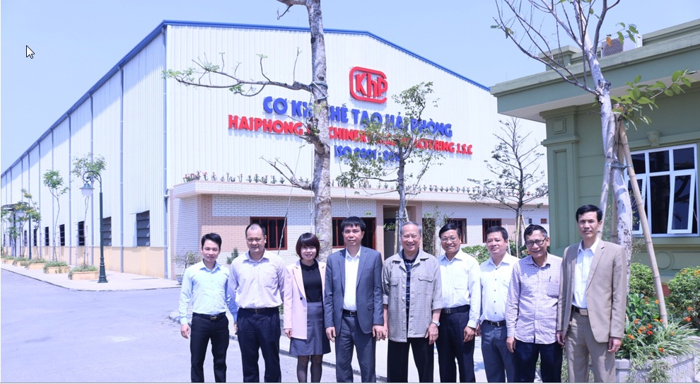 CƠ SỞ ĐÓNG TÀU BIỂN QUY MÔ LỚN THUỘC TỔNG CÔNG TY CÔNG NGHIỆP TÀU THỦY